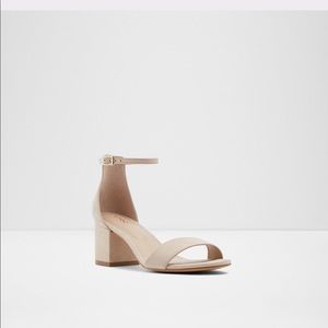 High heel sandal - block heel 9